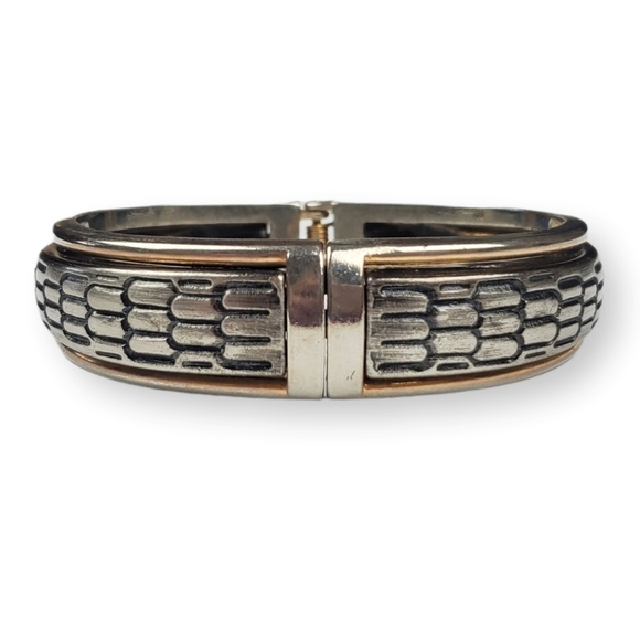 Fish Scale Cuff Bracelet Etched Clamper Dark Silver Tone Tapered Oval Vintage 7" - Picture 1 of 5